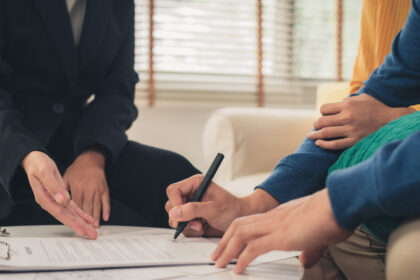 Assurance décès : à quel âge faut-il vraiment souscrire pour protéger sa famille ?